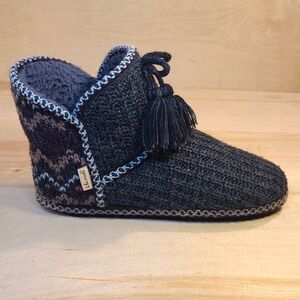 Muk Luks A La Mode Aztec Knitted Print
